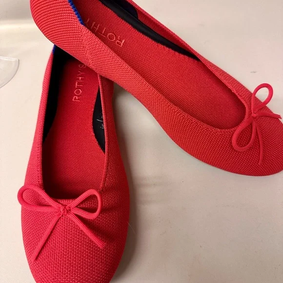 HAPPY HOLIDAYS Rothy's Vibrant Red Bow Flats - Picture 2 of 3